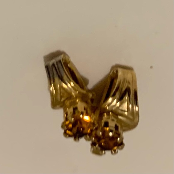 VINTAGE Topaz Color Stones
Clip On Gold Tone Earrings Jewelry Beautiful Clip On - Picture 11 of 16